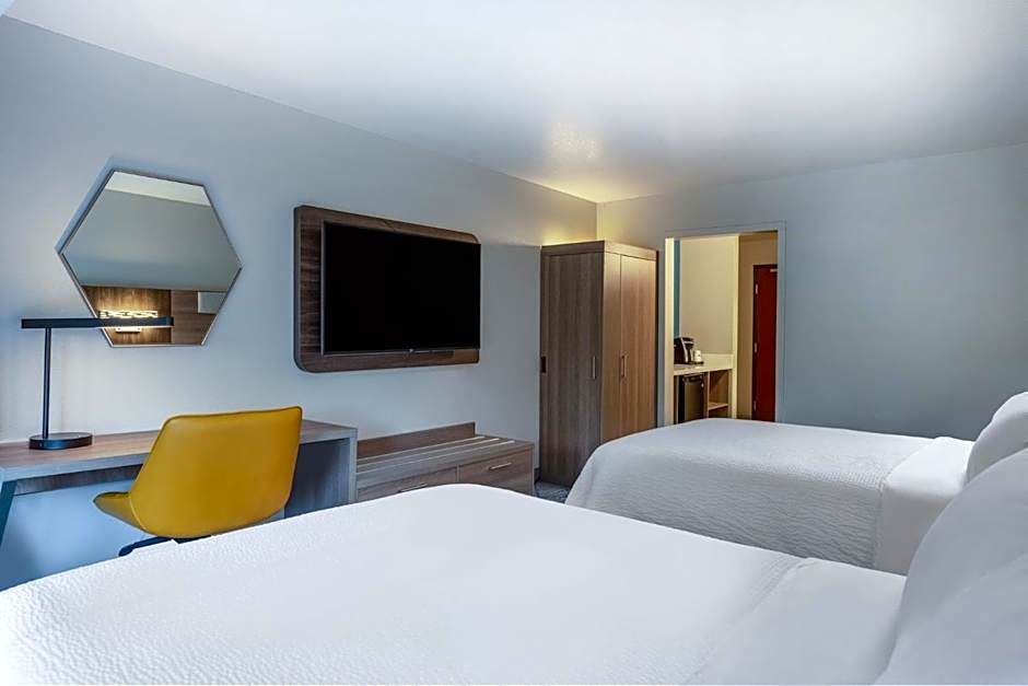 Holiday Inn Express Portland SE - Clackamas Area By IHG