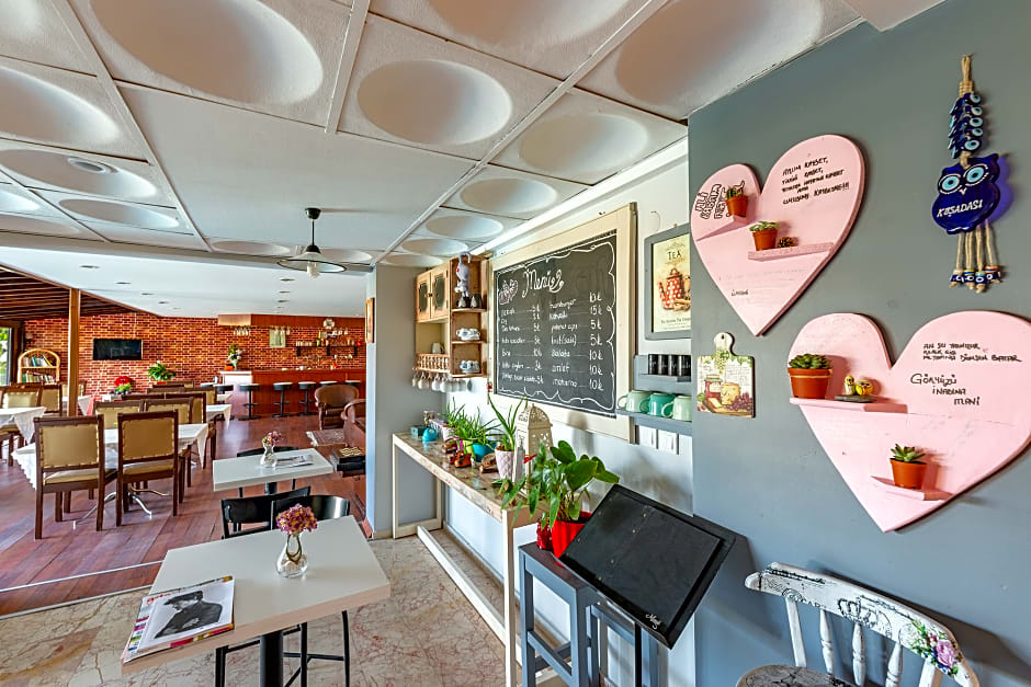 AliBabam Hotel & Apartment