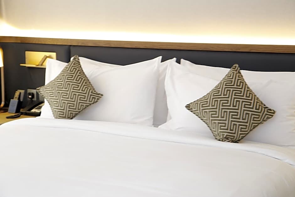 Nozol Royal Inn Hotel