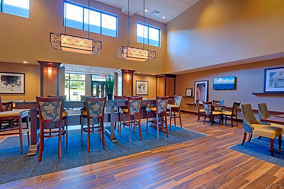 Hampton Inn By Hilton & Suites Cazenovia, NY