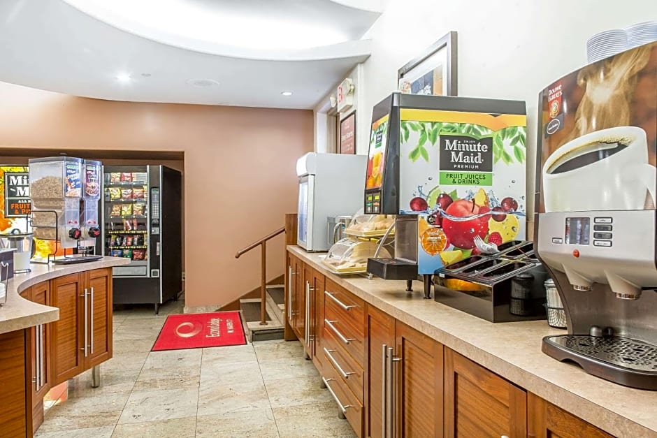 Econo Lodge West Haven