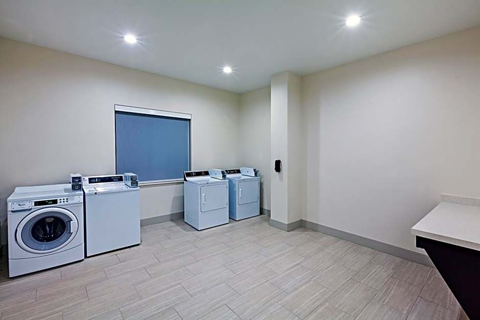 Holiday Inn Express And Suites Longview South I20 By IHG
