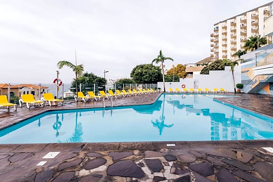 Muthu Raga Madeira Hotel