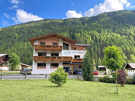 Haus Alpina & Landhaus Schöpf