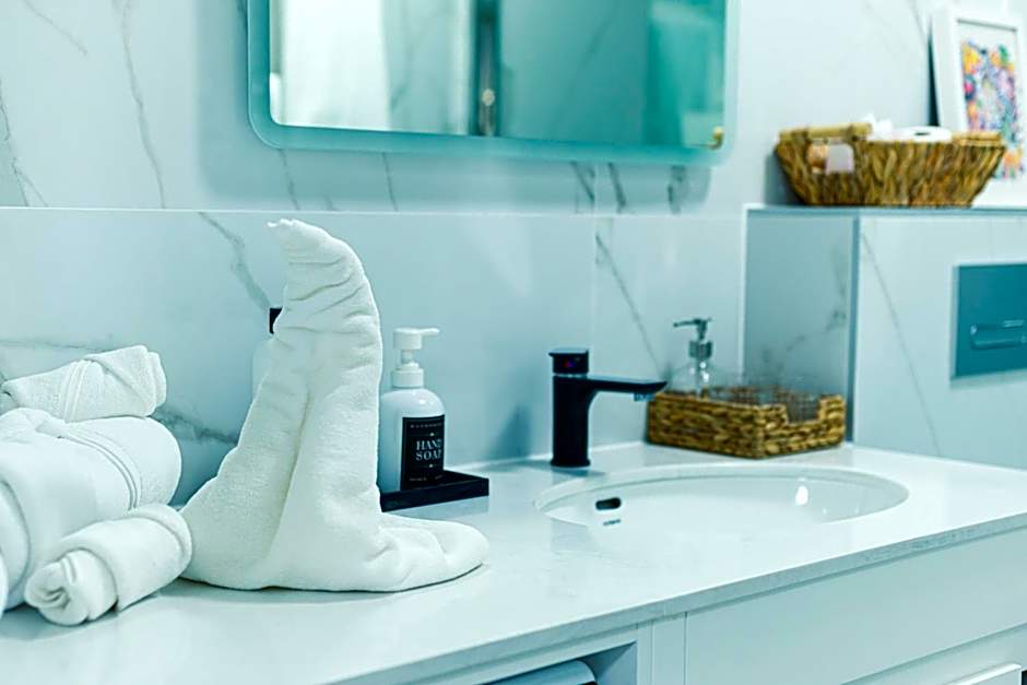 Deluxe Swan Stone Castle Apartment