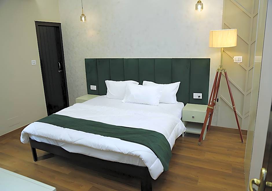 Hotel Exotic Court by Nukkar – Chandigarh, PA