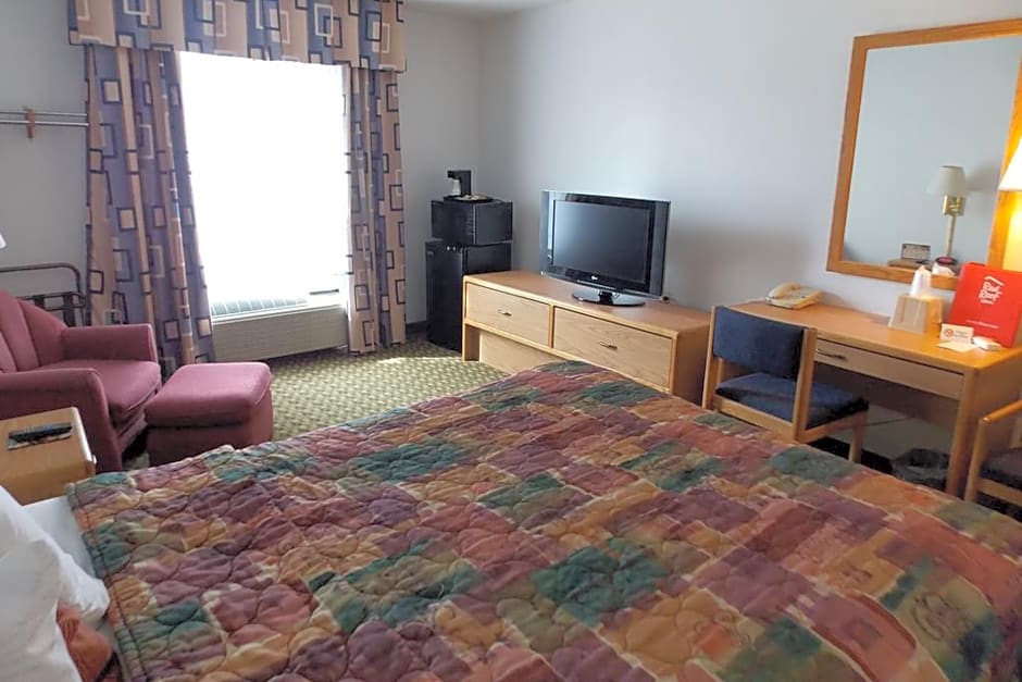Norwood Inn & Suites - Roseville