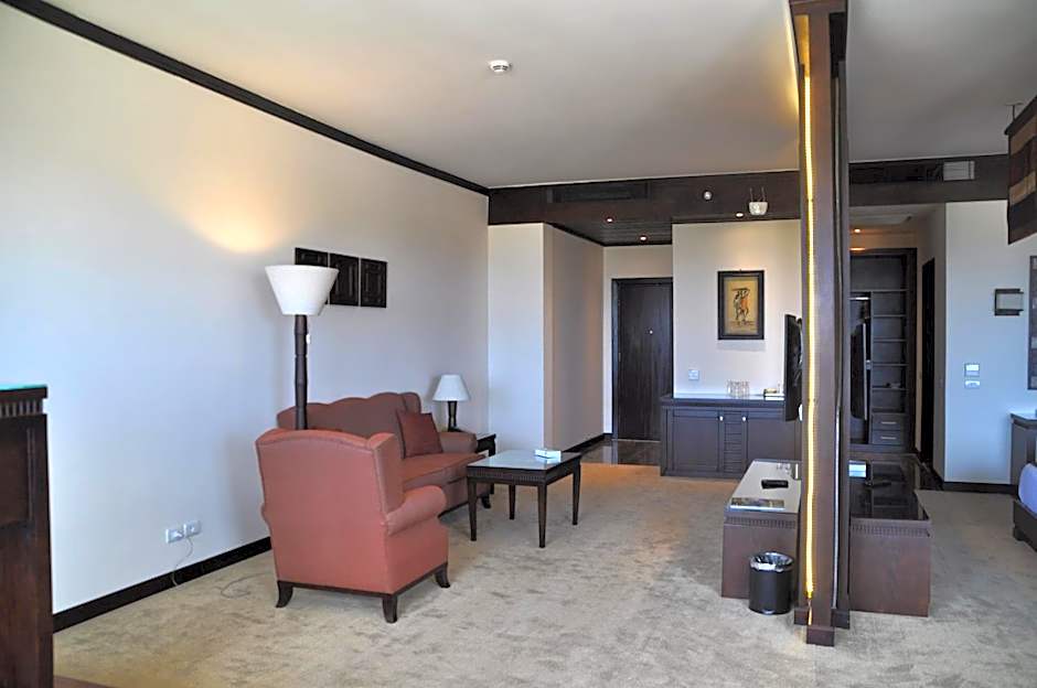 Africana Hotel & Spa