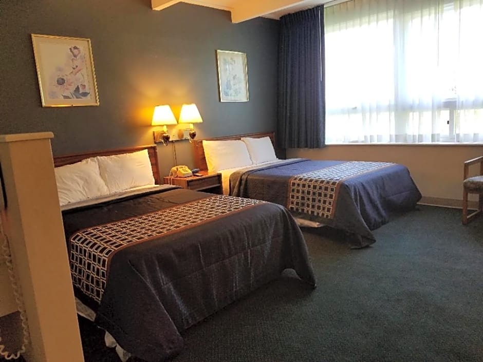 Travelodge by Wyndham Lake George NY