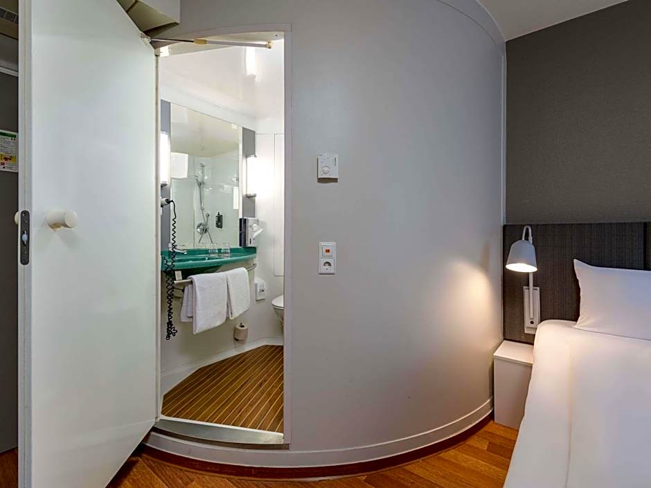 ibis Hotel Köln Airport