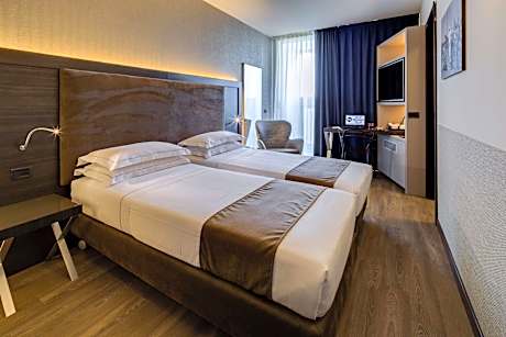 Superior Twin Room - Non-Smoking