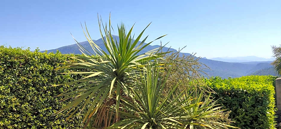 Loup Castel Boutique Hotel B&B