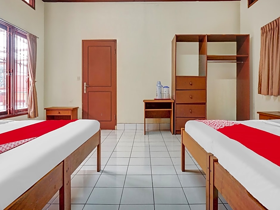 Hotel O 90596 Hotel Griya Astoeti