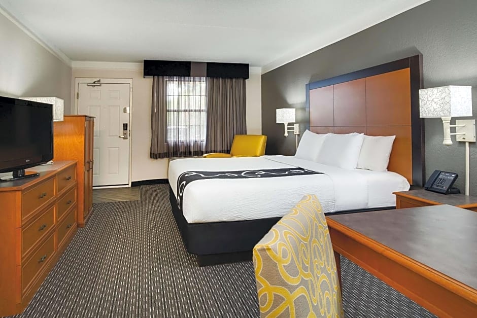 Days Inn by Wyndham Gainesville Florida