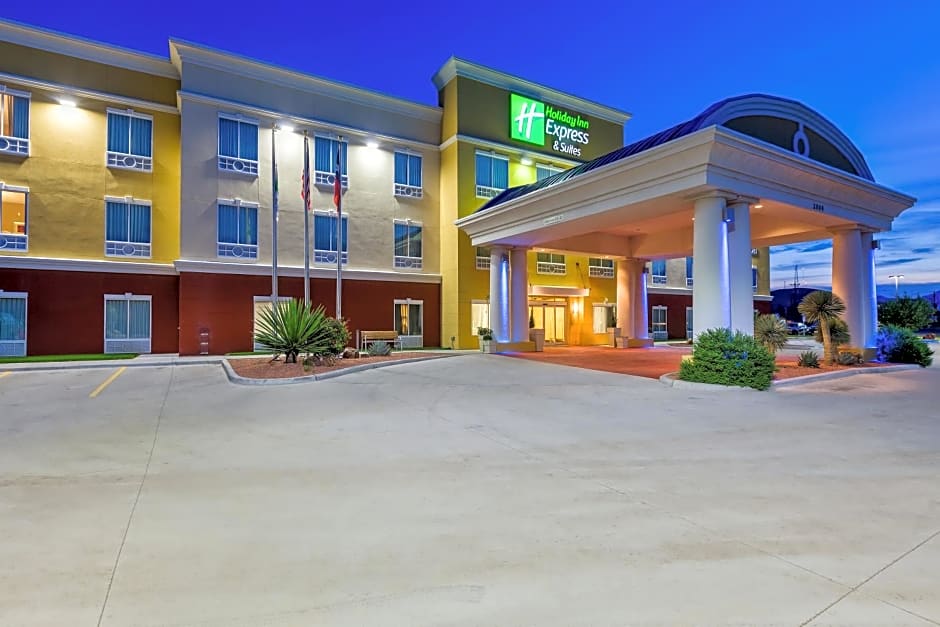Holiday Inn Express and Suites Alpine, an IHG Hotel