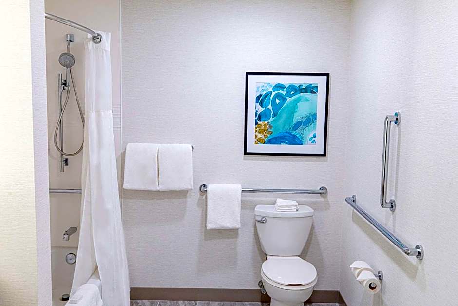 Hilton Garden Inn Lakewood