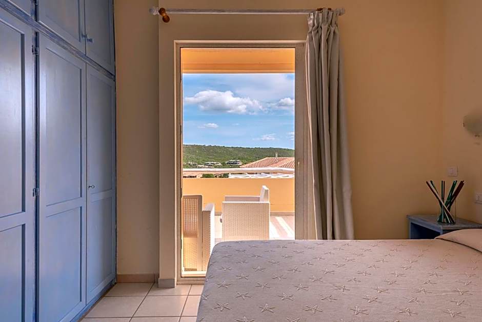 Baia de Bahas Residence