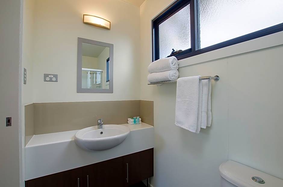 Swansea Beach Chalets