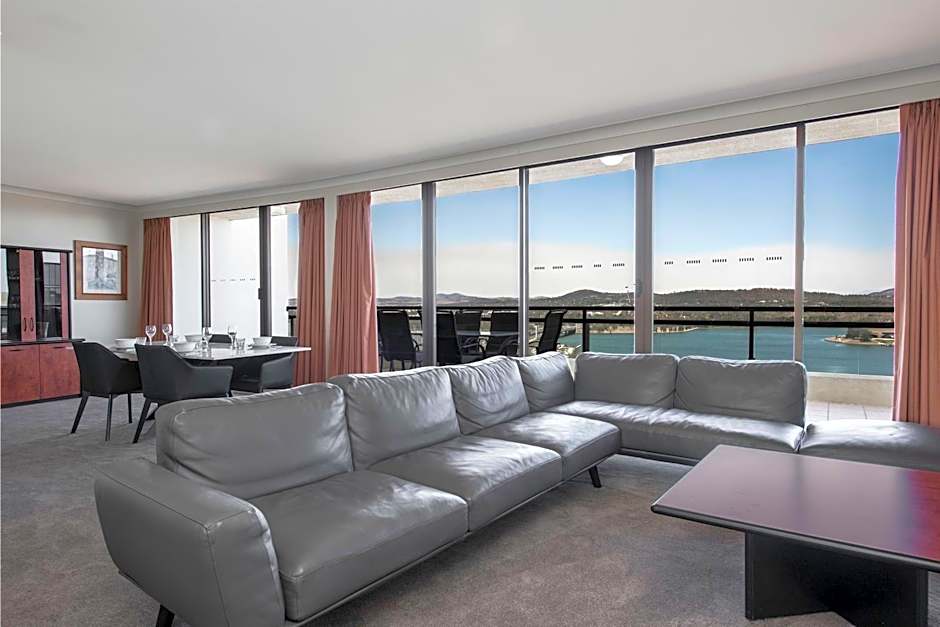 BreakFree Capital Tower Canberra