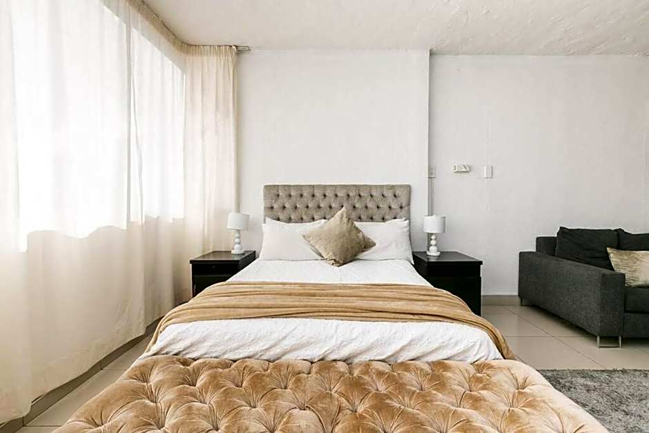 Inn & Out Sandton Park