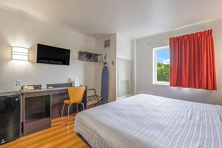 Americas Best Value Inn Knoxville East