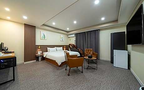 Jecheon YAJA Jecheon Station