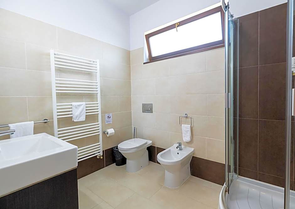 Armonia by Aristocratis