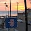Motel 6 Pismo Beach - Pacific Ocean