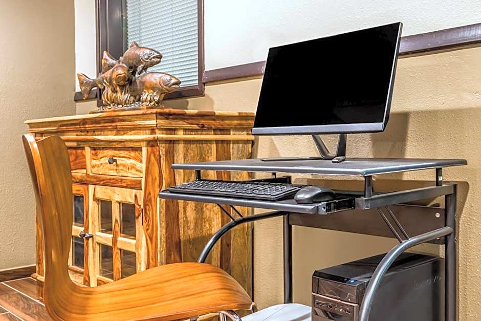 Super 8 by Wyndham Kimball