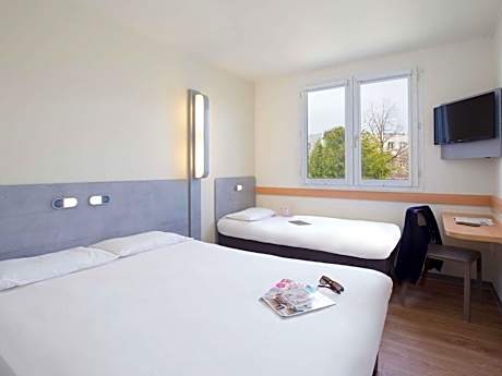 ibis budget Aubagne Paluds Agora