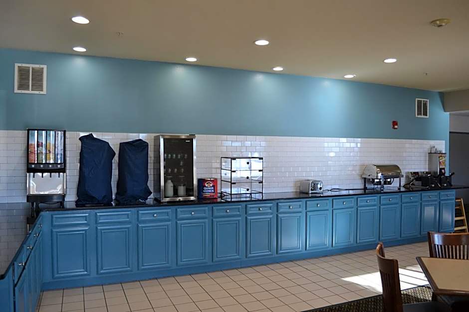 Country Inn & Suites by Radisson, Gurnee, IL