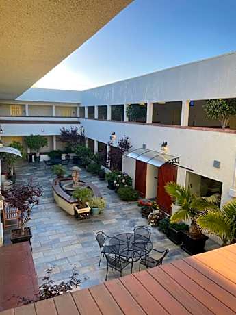 Airport Inn