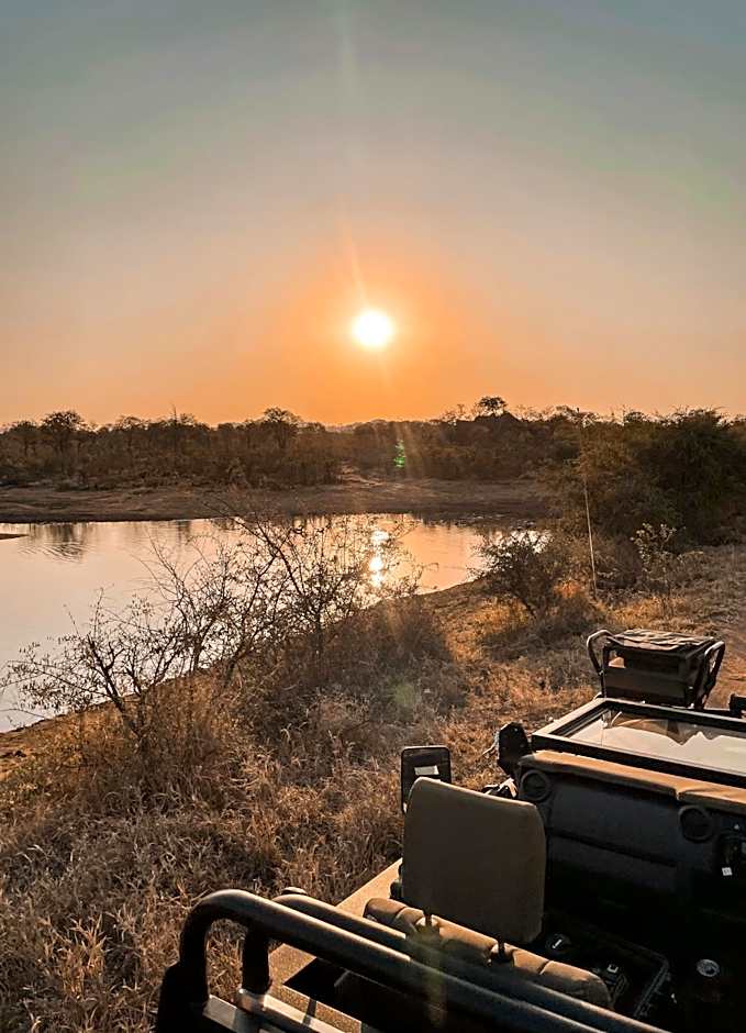 MILIMA Big 5 Safari Lodge