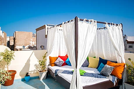 ArtHouse Cinema Hotel