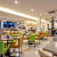 De Hug Hotel and Residence