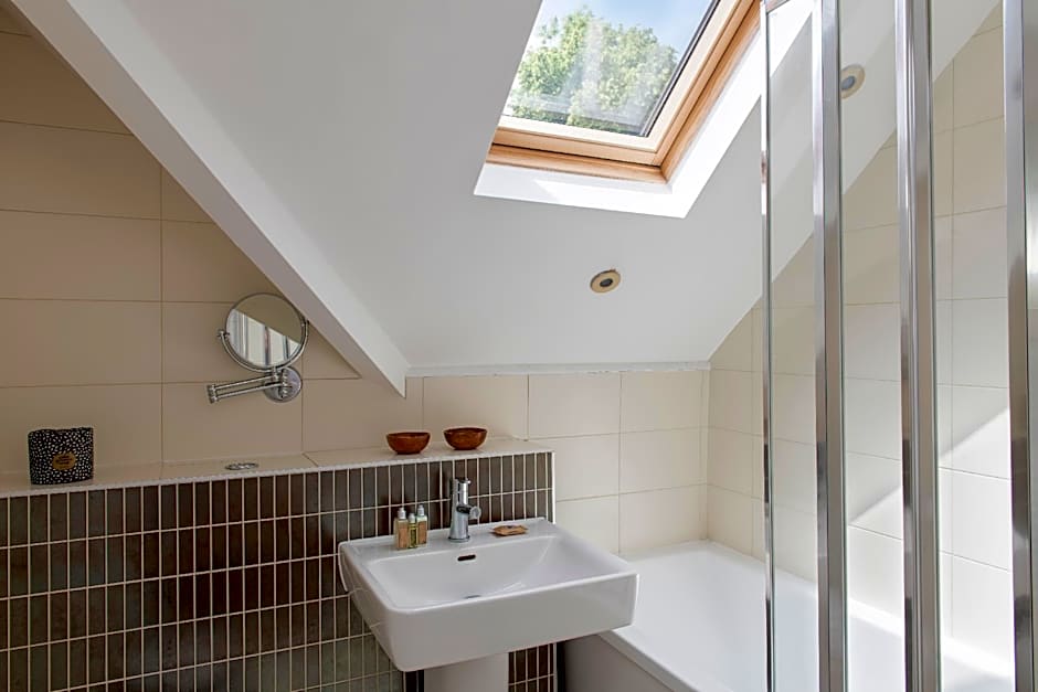 SACO Reading – Castle Crescent