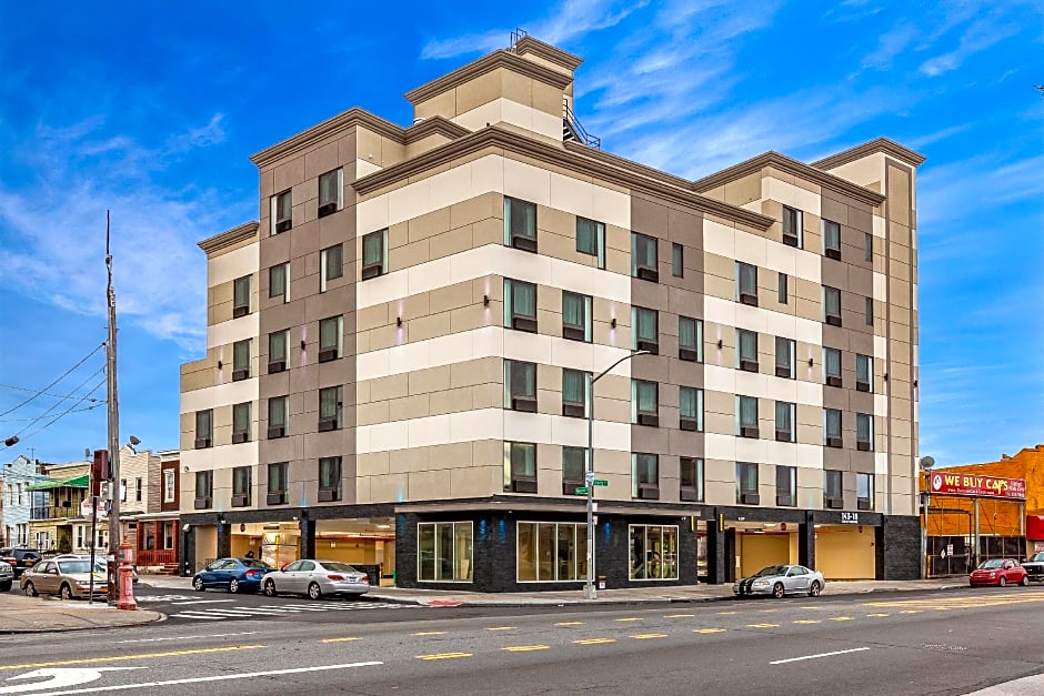 Van Wyck Hotel & Suites near JFK Airport