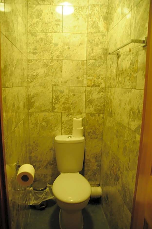 Cricklewood Lodge Hotel