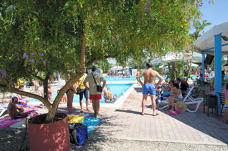 Kamemi Village & Camping