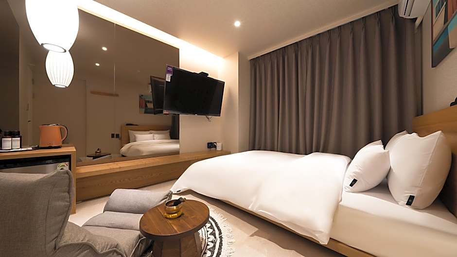 Knockin Hotel Daejeon by Anook