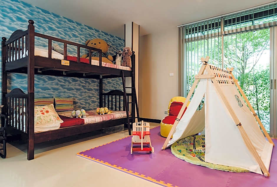 Nagawari Nirvana Platinum BBQ Villa Pattaya