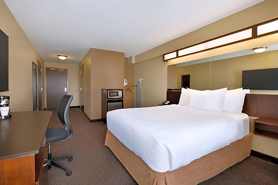 Microtel Inn & Suites by Wyndham Weyburn