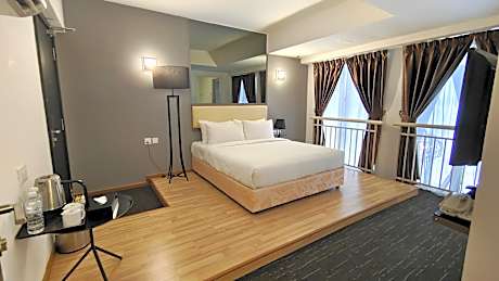 Duplex Quadruple Room