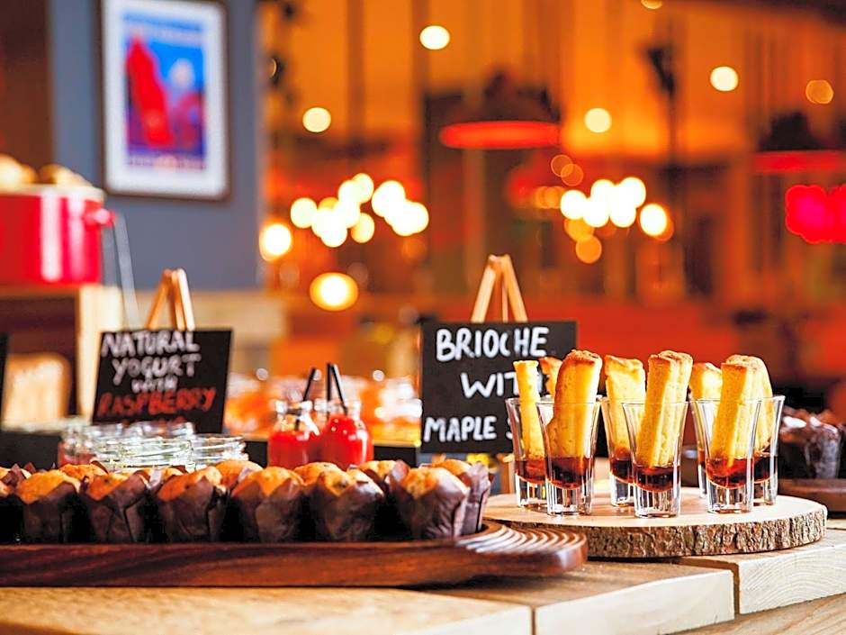 Manchester Portland By Sunday