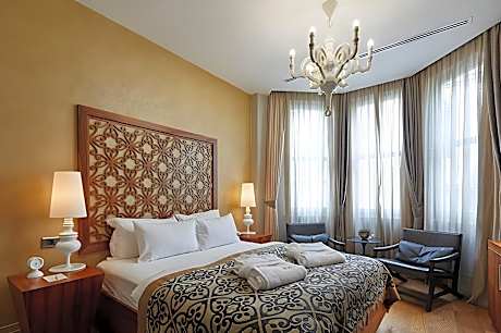 City View King Suite