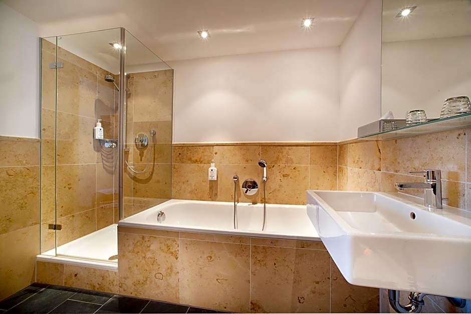 AKZENT Brauerei Hotel Hirsch