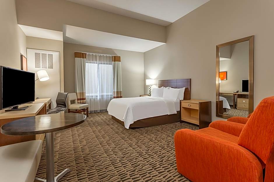 Candlewood Suites Fargo South-Medical Center by IHG