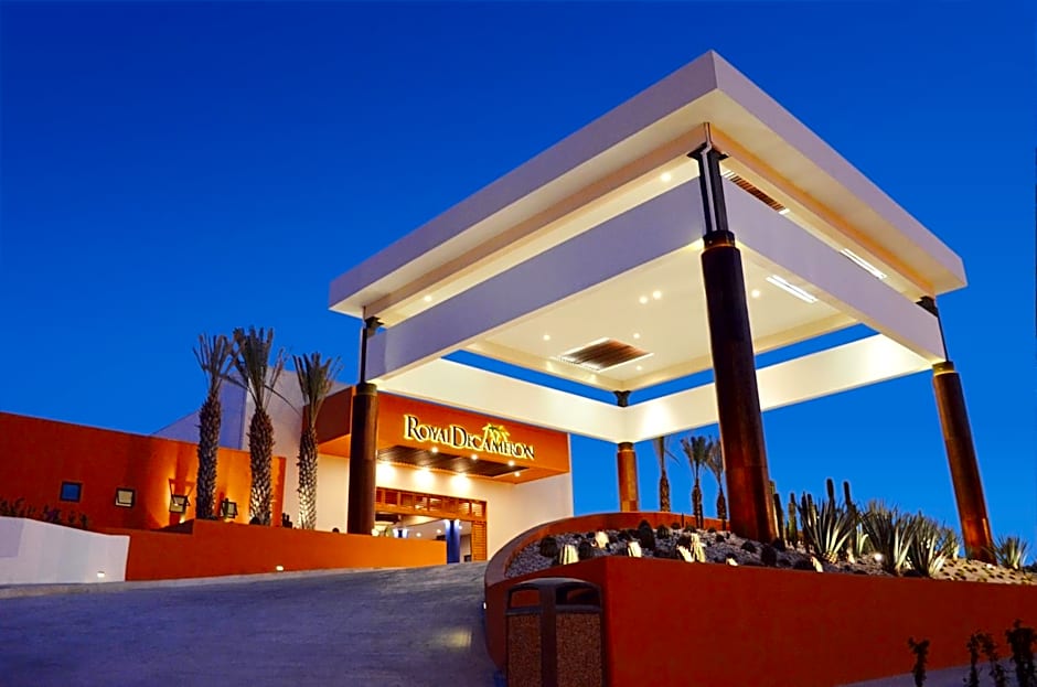 Grand Decameron Los Cabos, A Trademark All Inclusive Resort