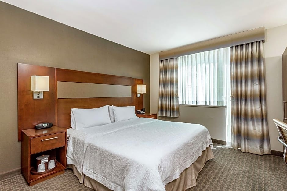 Hampton Inn By Hilton Grand Central