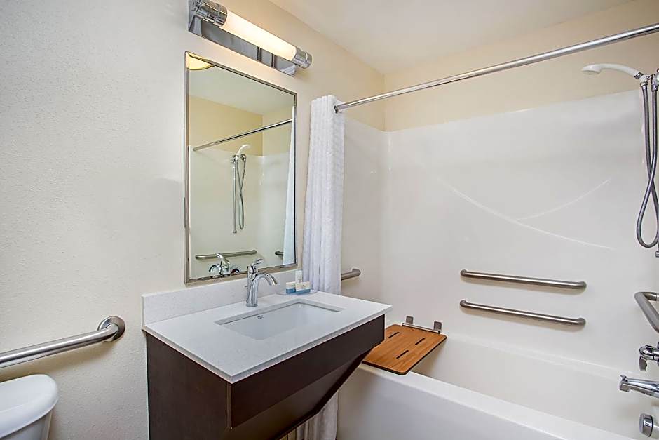 Candlewood Suites Bowling Green By IHG